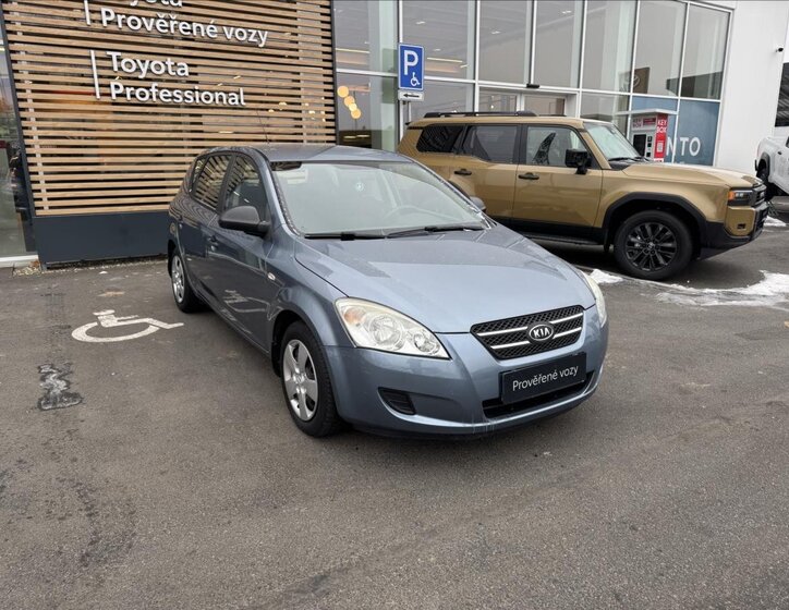 KIA Ceed Hatchback 1,4 l 80 kw