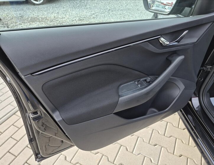 Škoda Kamiq Hatchback 999,0 70 kw