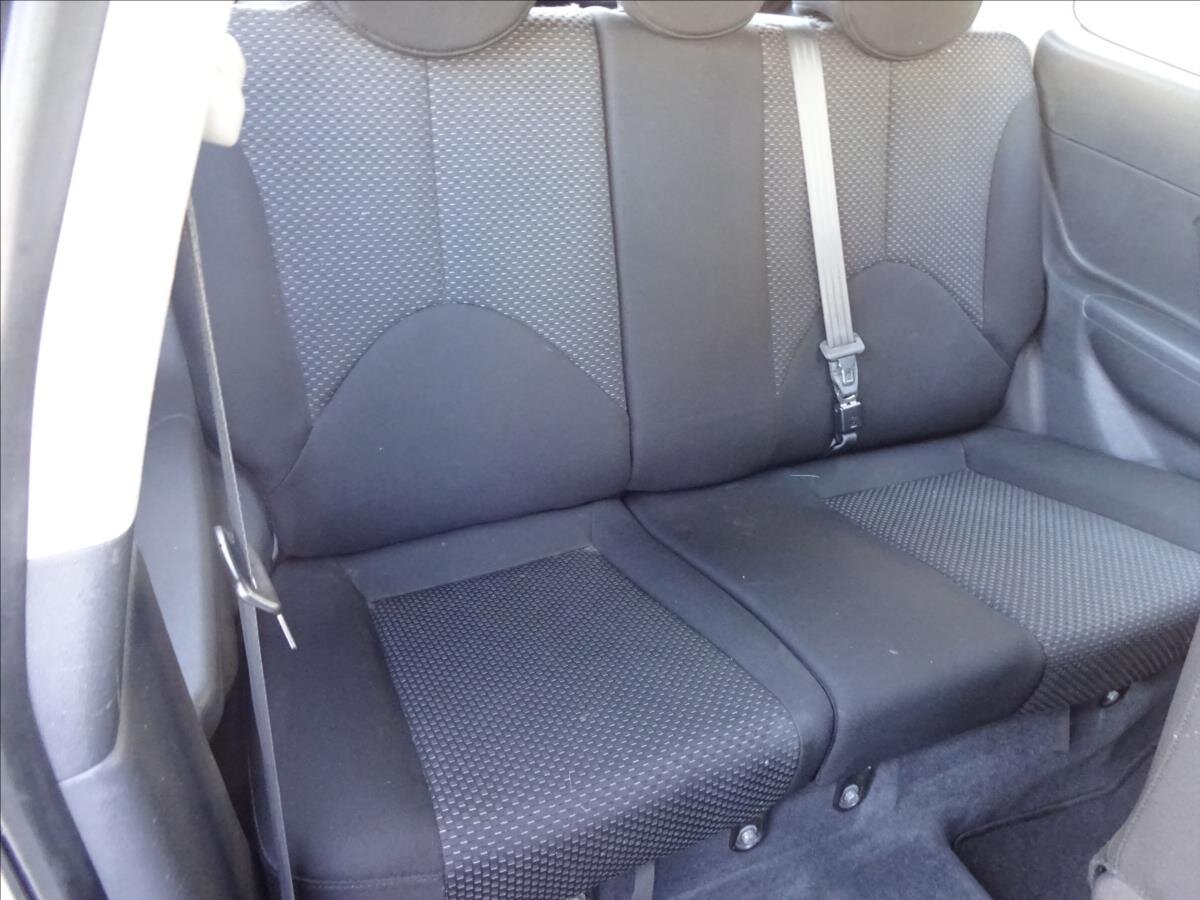 Hyundai Accent Hatchback 1,4 l 71 kw