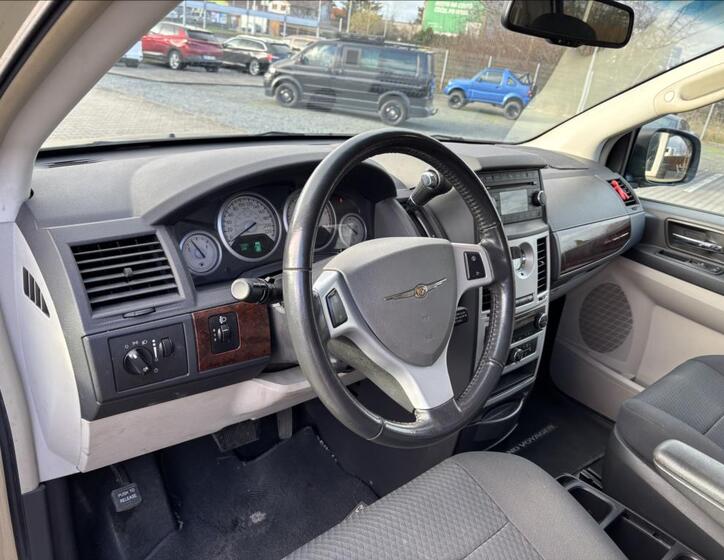 Chrysler Grand Voyager 9