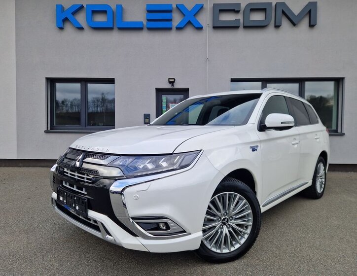 Mitsubishi Outlander SUV / Terénní 2,4 l 165 kw