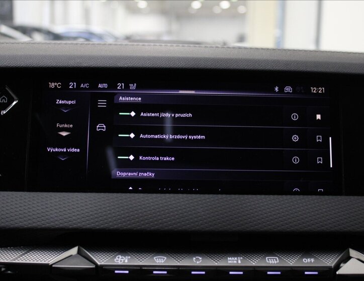 DS Automobiles DS4 SUV / Terénní 1,6 l 165 kw