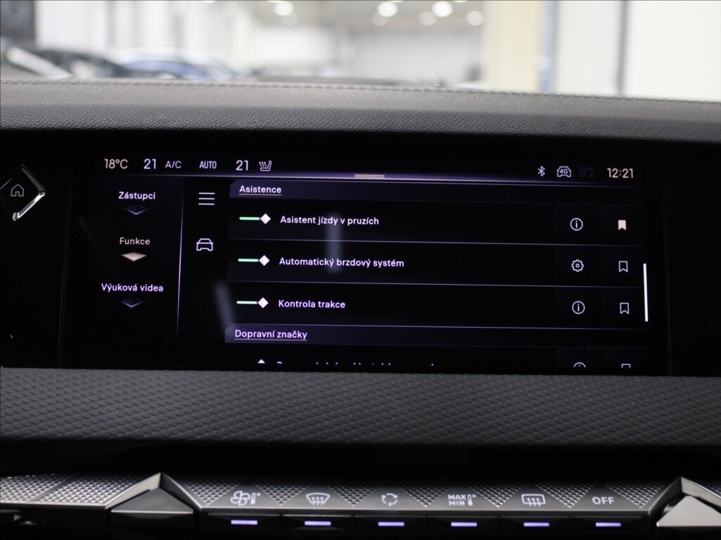 DS Automobiles DS4 SUV / Terénní 1,6 l 165 kw