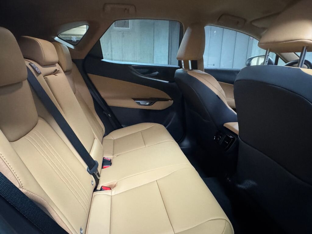 Lexus NX 350h SUV 2,5 l 190 kw