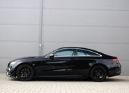 Mercedes-Benz Třídy E 8