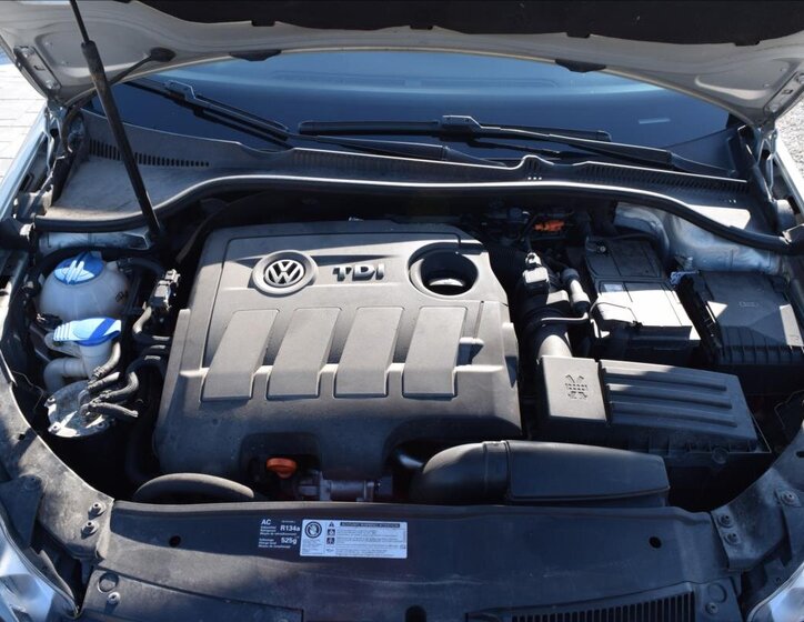 Volkswagen Golf Kombi 1,6 l 66 kw