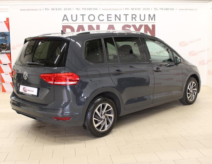 Volkswagen Touran SUV / Terénní 1,2 l 81 kw