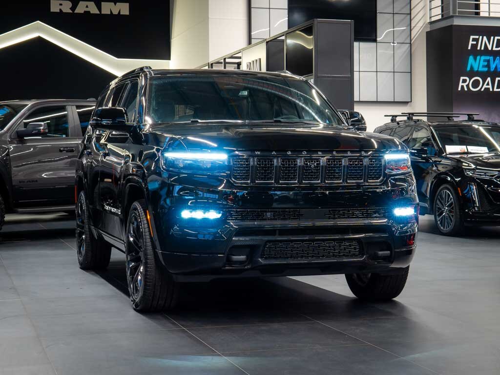 Jeep Grand Wagoneer SUV / Terénní 6,4 l 351 kw