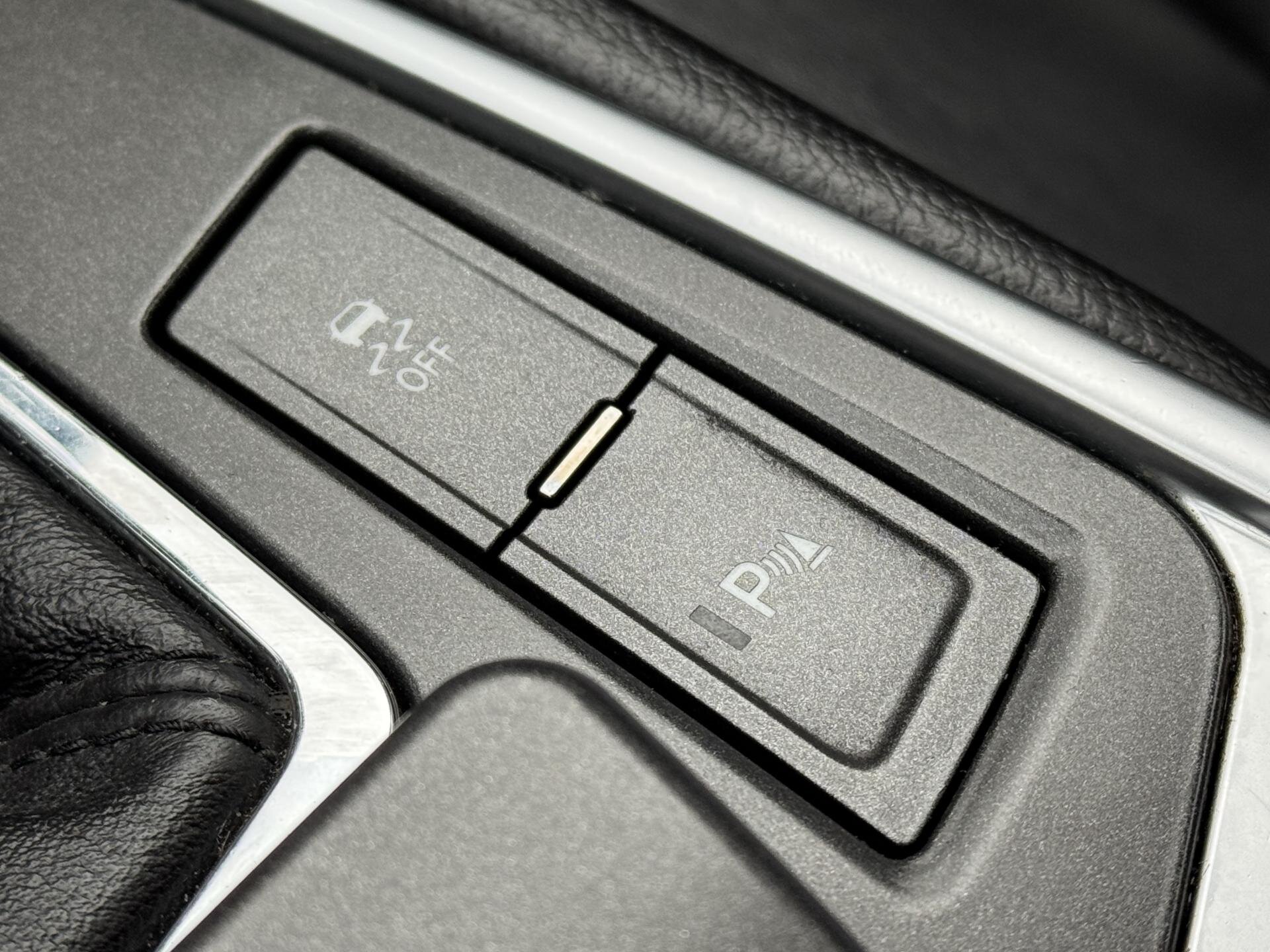 Cadillac SRX SUV 3,0 l 198 kw