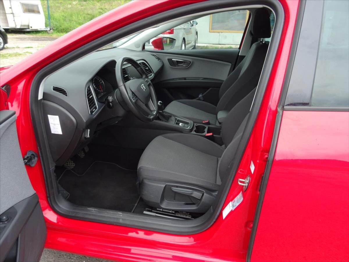 Seat Leon Hatchback 1,5 l 96 kw