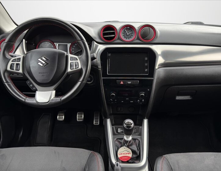 Suzuki Vitara SUV 1,4 l 103 kw