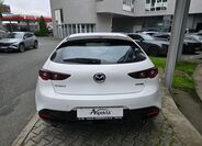 Mazda 3 4