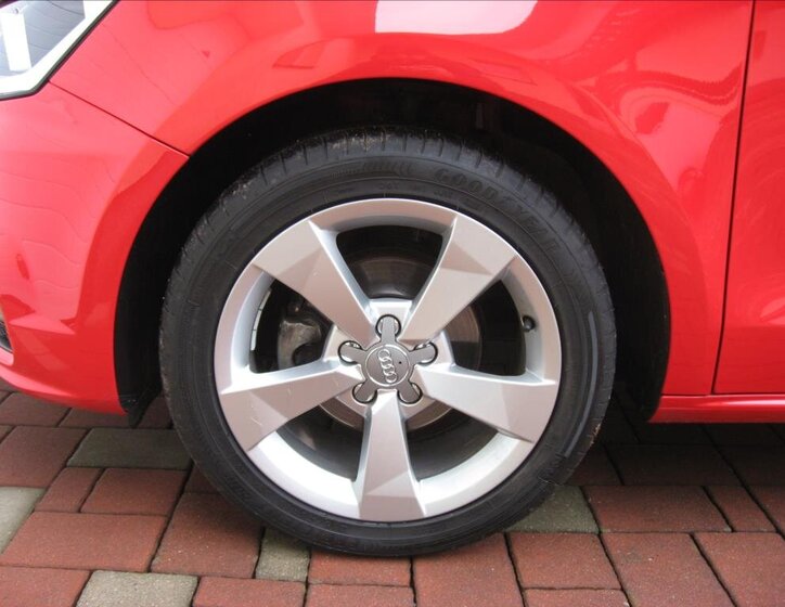 Audi A1 Hatchback 999,0 60 kw