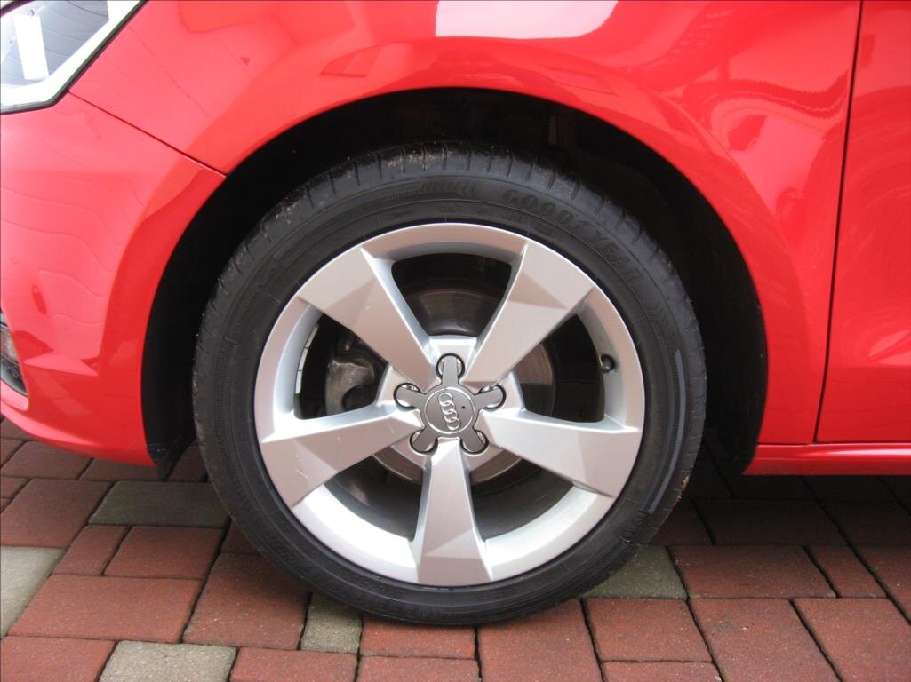 Audi A1 Hatchback 999,0 60 kw