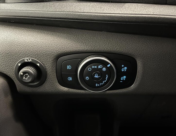 Ford Transit Kombi 2,0 l 125 kw