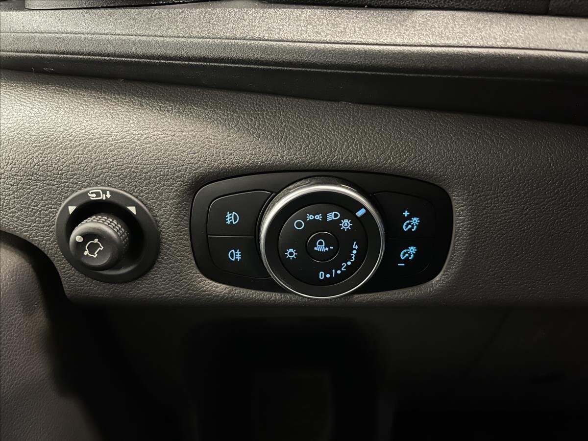 Ford Transit Kombi 2,0 l 125 kw