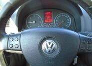 Volkswagen Golf 21