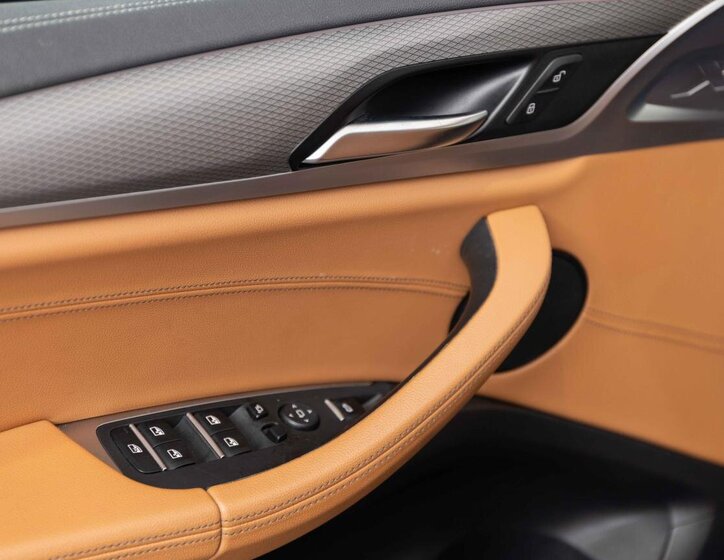 BMW X4 SUV / Terénní 3,0 l 240 kw