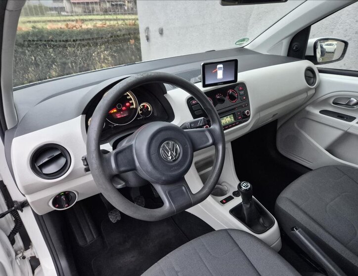 Volkswagen up! 12