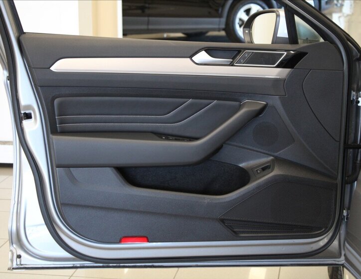 Volkswagen Passat 16