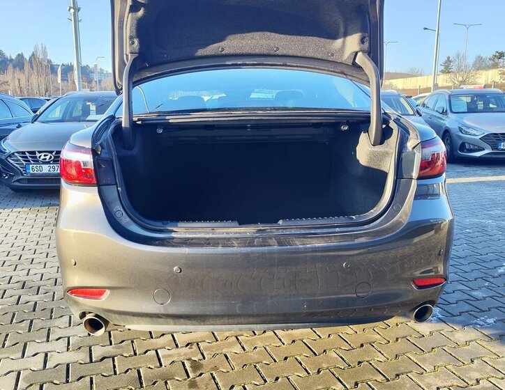 Mazda 6 Sedan 2,0 l 121 kw