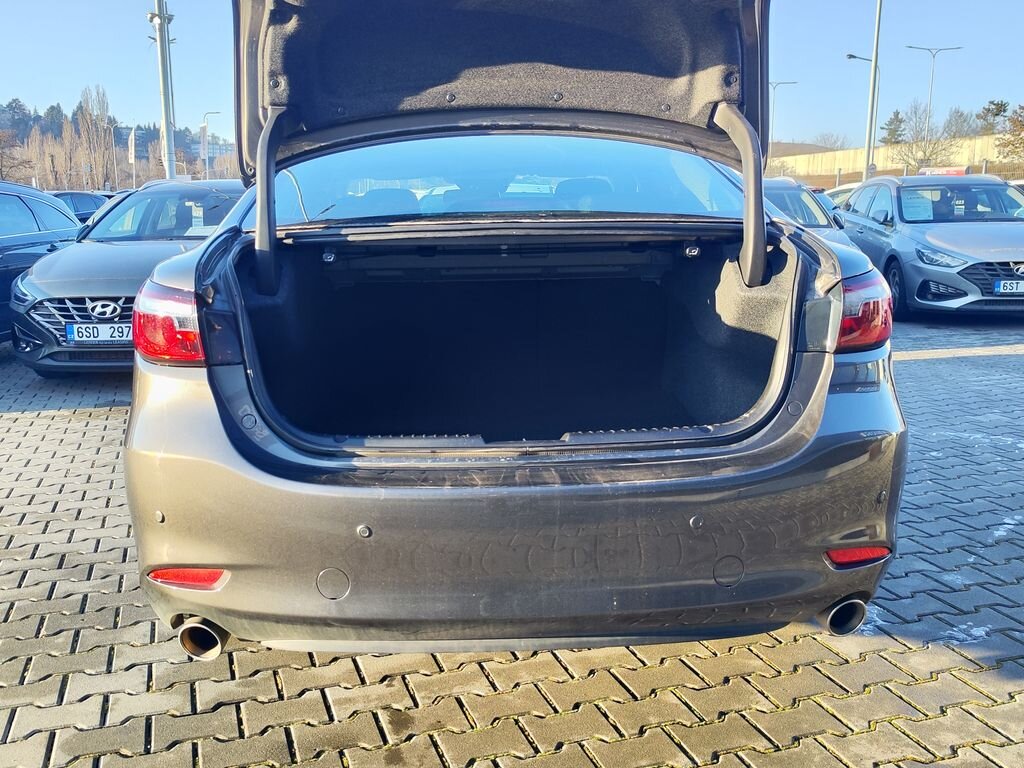 Mazda 6 Sedan 2,0 l 121 kw