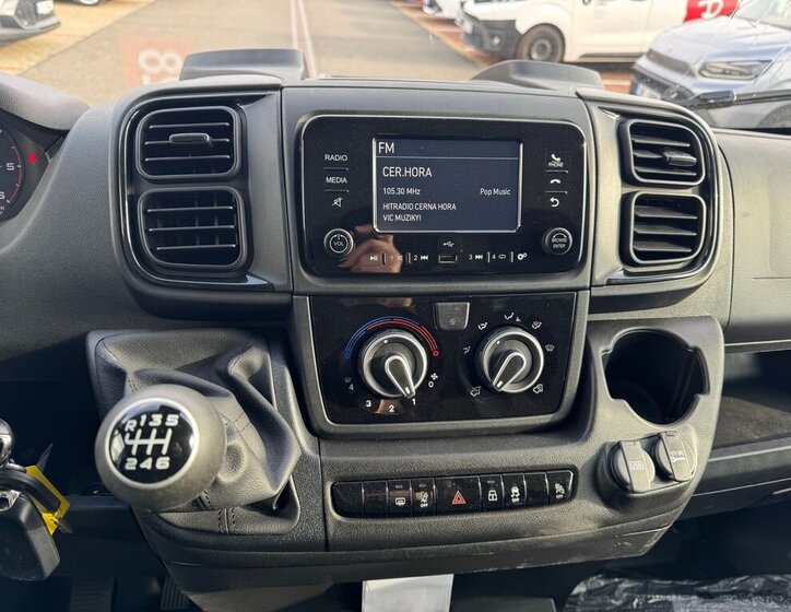 Toyota Proace Max 14