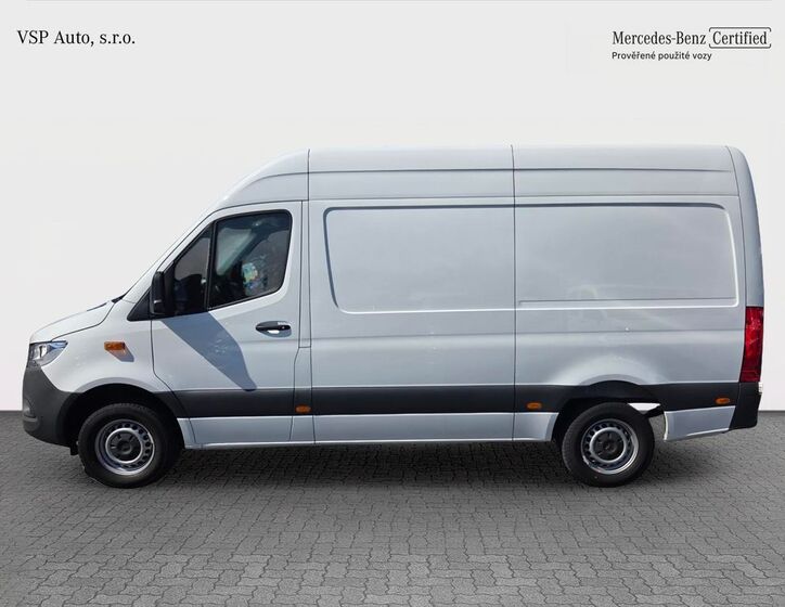 Mercedes-Benz Sprinter 2