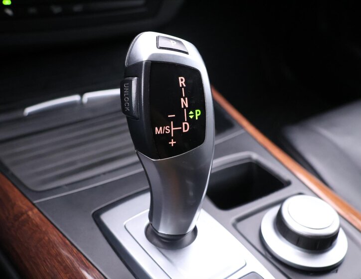 BMW X5 SUV 3,0 l 173 kw