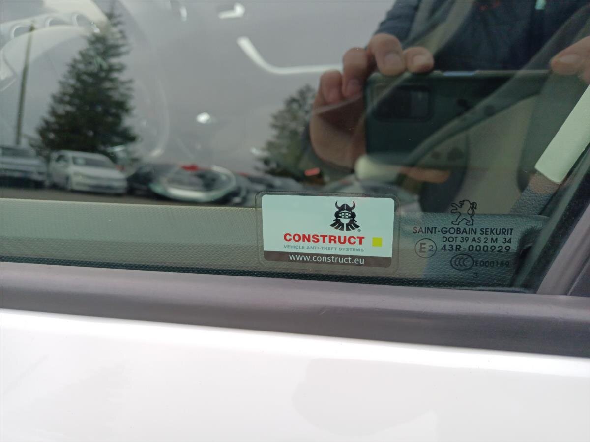 Peugeot 308 Kombi 1,6 l 686 kw