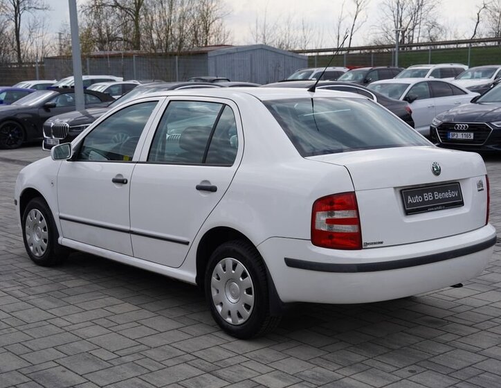 Škoda Fabia Sedan / Limuzína 1,2 l 47 kw