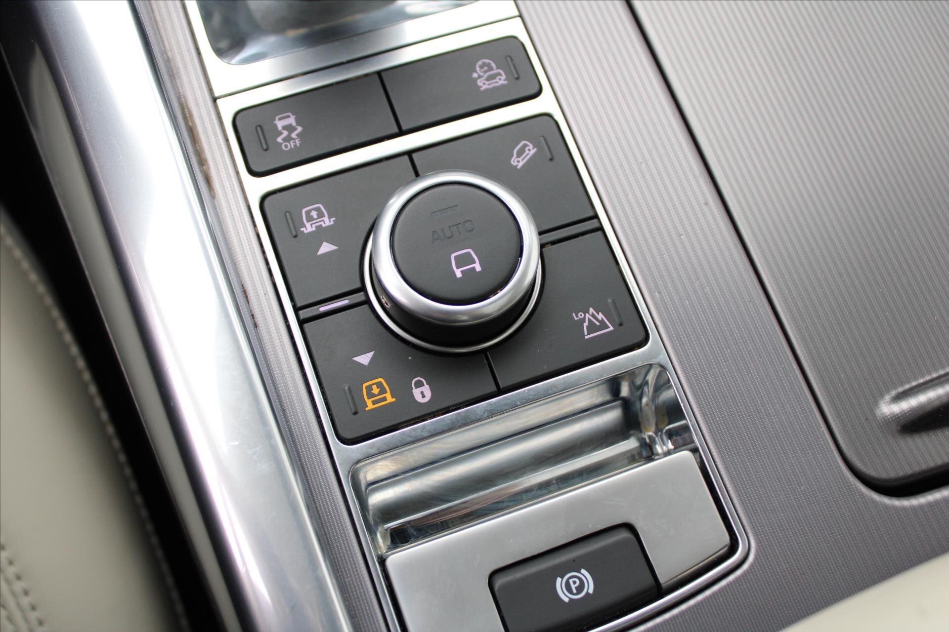 Land Rover Range Rover Sport SUV / Terénní 3,0 l 225 kw