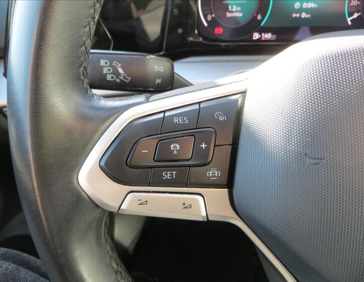 Volkswagen Golf Kombi 2,0 l 85 kw