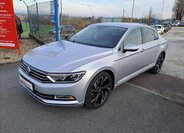 Volkswagen Passat 1