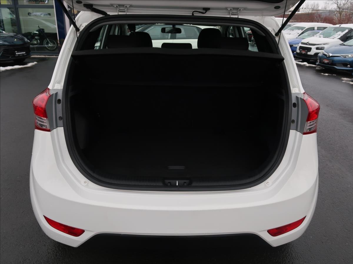 Hyundai ix20 Hatchback 1,4 l 66 kw