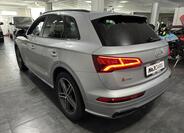 Audi SQ5 4