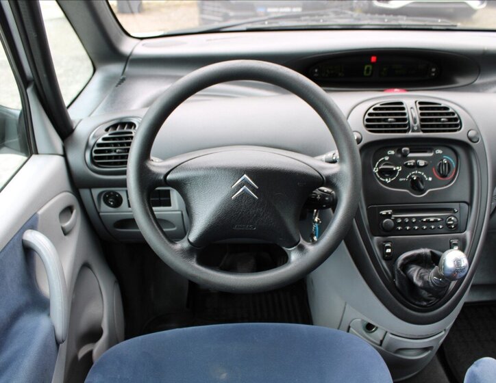 Citroën Xsara Picasso MPV 1,6 l 70 kw