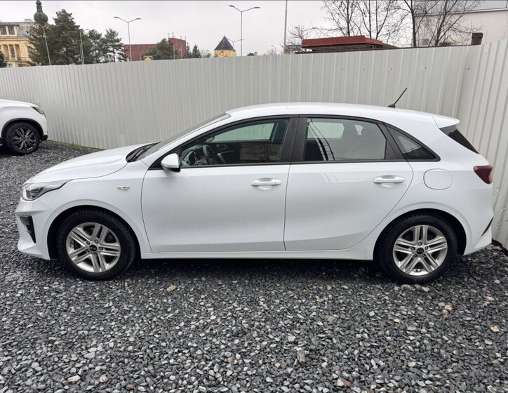 KIA Ceed 4