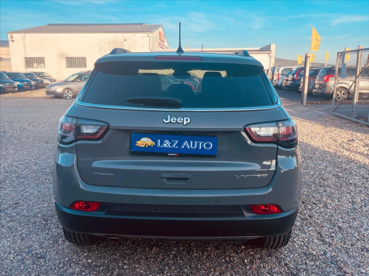 Jeep Compass SUV / Terénní 1,6 l 96 kw