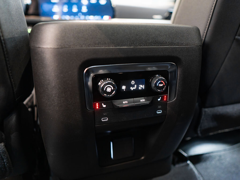 Chevrolet Tahoe SUV 6,2 l 313 kw