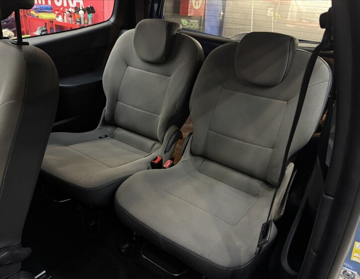 Renault Twingo Hatchback 1,1 l 55 kw