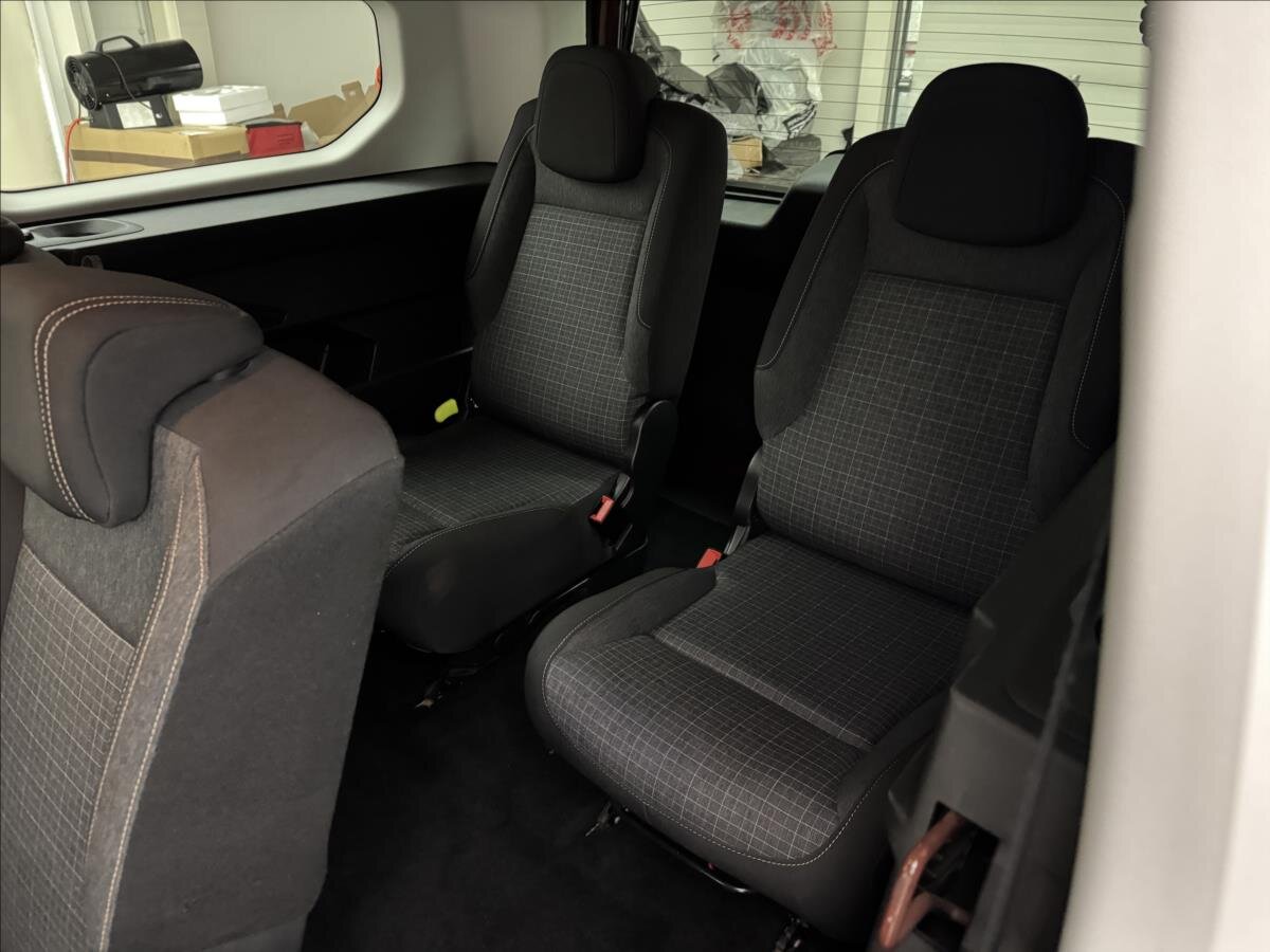 Peugeot Rifter MPV 1,5 l 96 kw