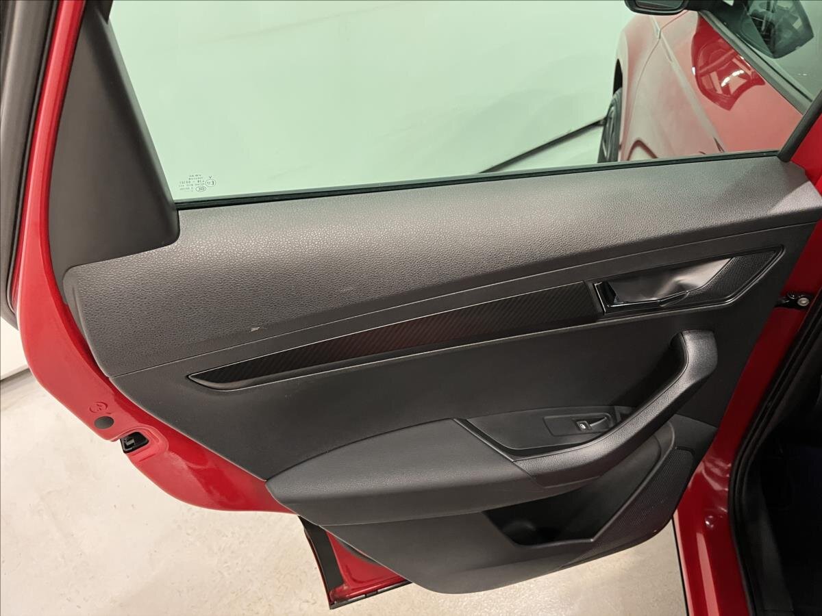 Škoda Karoq SUV / Terénní 2,0 l 140 kw