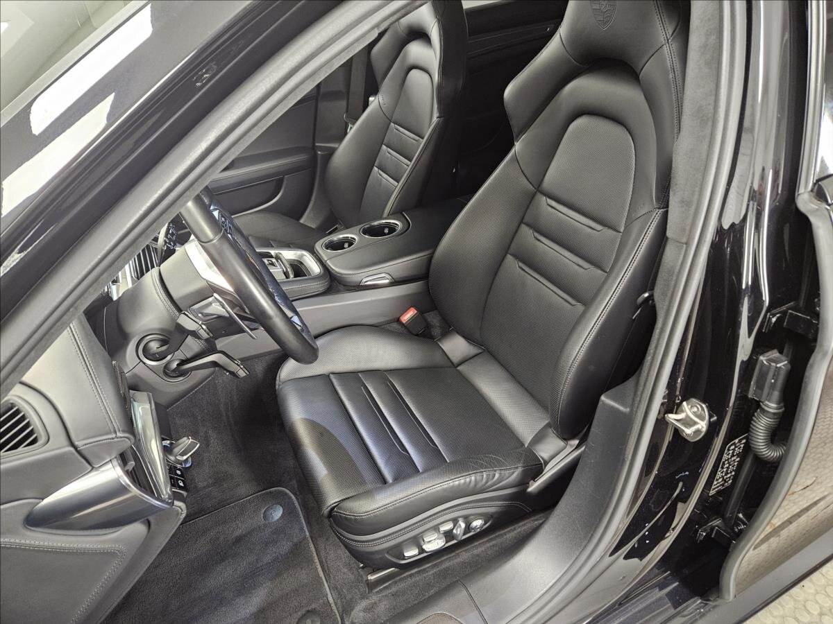 Porsche Panamera Kombi 4,0 l 404 kw