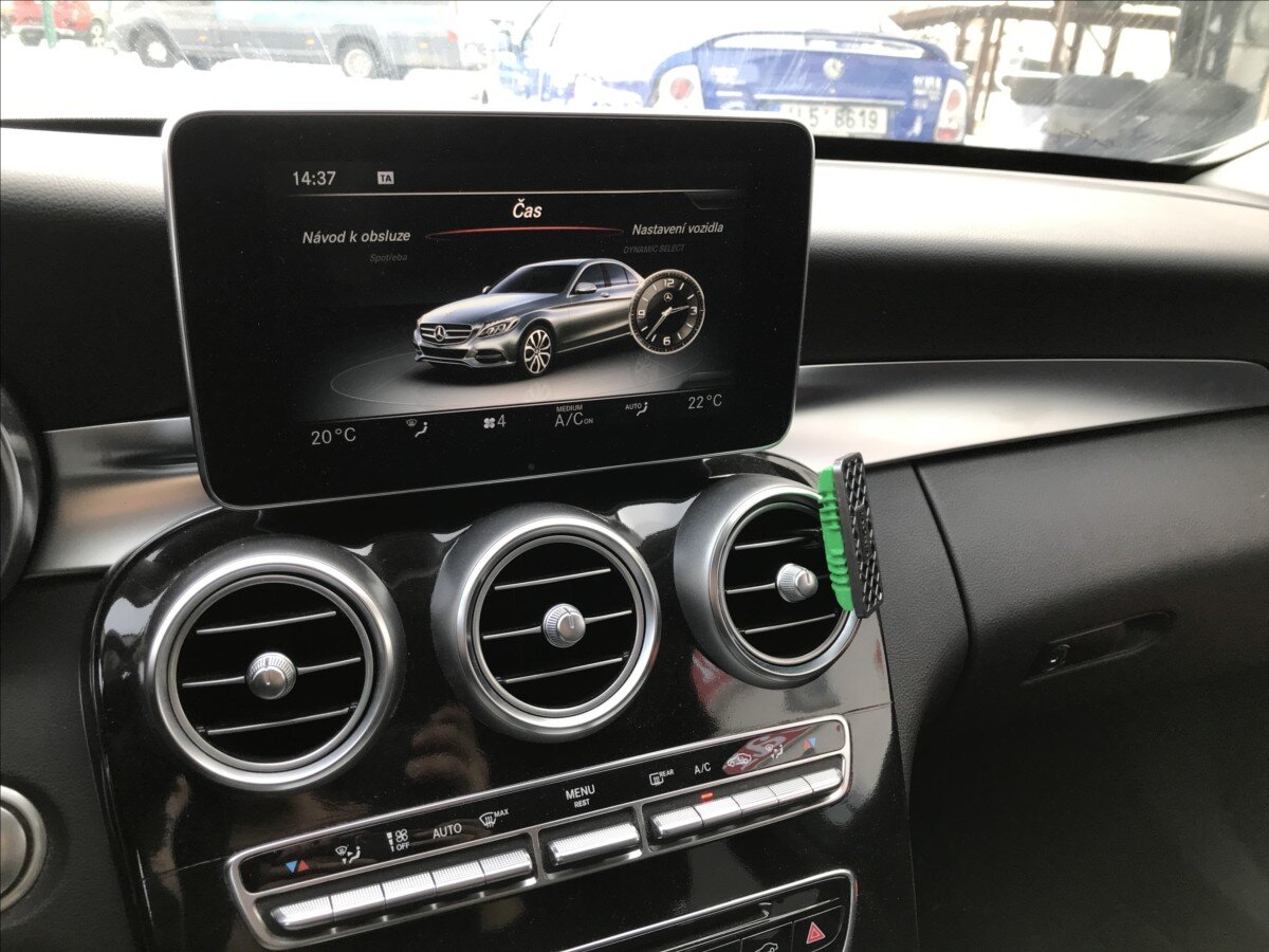 Mercedes-Benz Třídy C Sedan 3,0 l 245 kw
