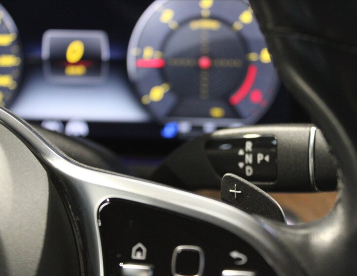 Mercedes-Benz Třídy E 14