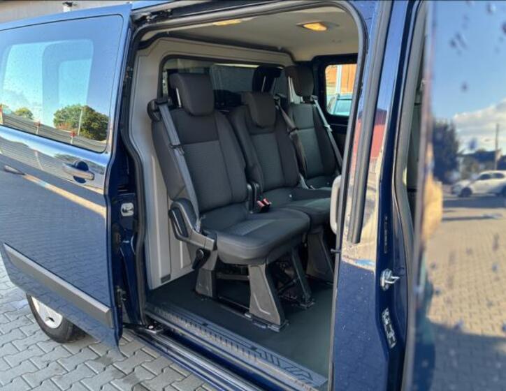 Ford Transit Custom 14