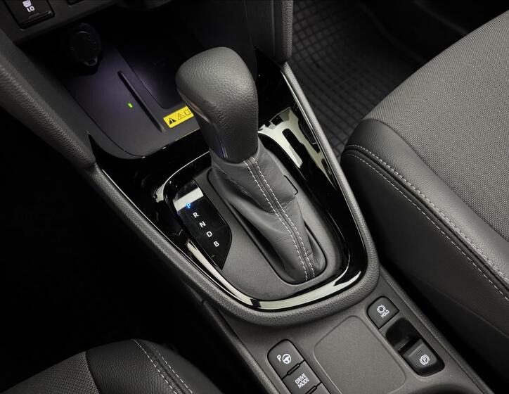 Toyota Yaris Cross 30