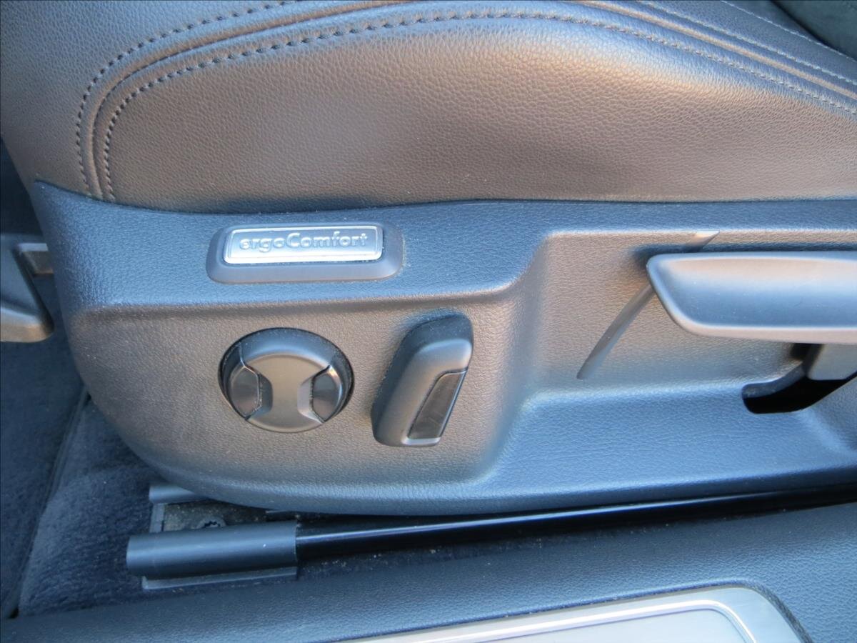 Volkswagen Passat Kombi 2,0 l 140 kw