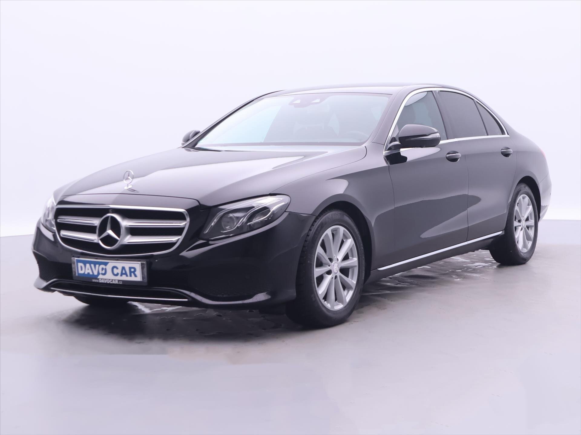 Mercedes-Benz Třídy E Sedan 2,0 l 143 kw